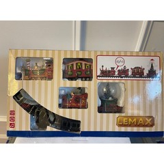 Lemax NORTH POLE RAILWAY Train Set Battery Operated Train Set Village