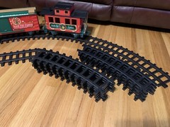 EZTEC G GAUGE CHRISTMAS ENGINE SCIENTIFIC NORTH POLE EXPRESS LOCOMOTIVE Set (C4
