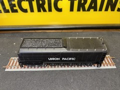 Rivarossi Big Boy/Challenger Union Pacific Centipede HO #3977 Tender, All Steps