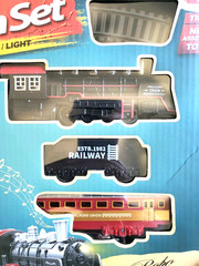 Children’s Electric Train Set Steam Locomotive Engine, Lights And Sounds, Tracks