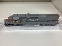 Athearn #71845 HO scale “UP (Ex SP)” SD40T-2 with DCC & SOUND Rd.8802