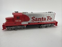 Tyco Santa Fe 5628 Locomotive Model Train Red & Silver 7″ Hong Kong Untested