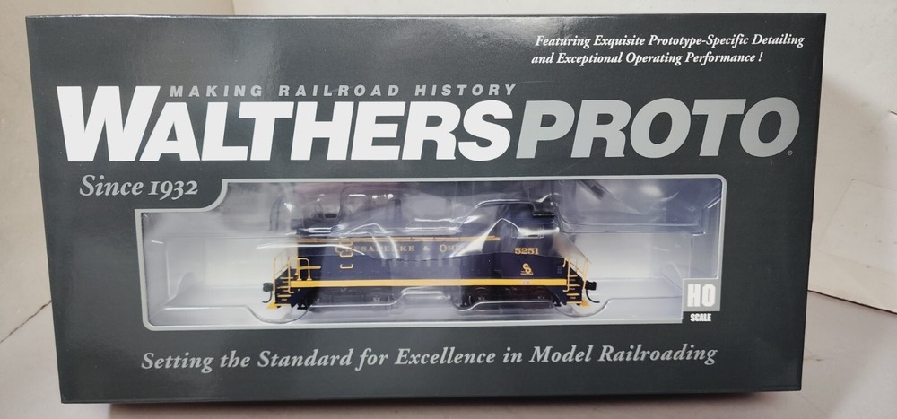 CHESAPEAKE & OHIO RR EMD SW900 diesel 5251 Walthers Proto 920-41501 LokSound DCC