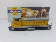Athearn Union Pacific 1870A EMD TR5 Cow HO RTR 1:87 Scale (3H)