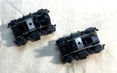 HO scale locomotive PARTS, 2 sets of dummy trucks, no gears, unknown manufacture