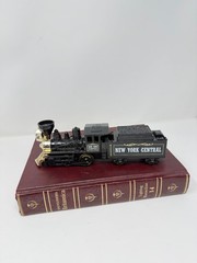 New York Central Black Gold White Steam Engine Plastic Shing Fat Ltd. China