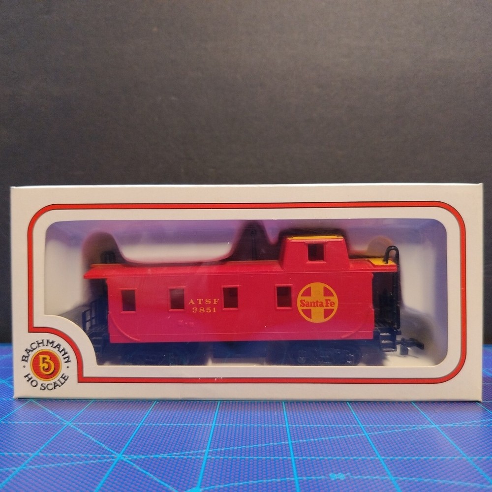 Bachmann HO Scale Santa Fe ATSF 3851 W/ Original Box E1