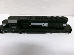 ATHEARN # 4426~ NORFOLK SOUTHERN SD40-2 POWERED LOCOMOTIVE # 6078 ~ HO SCALE