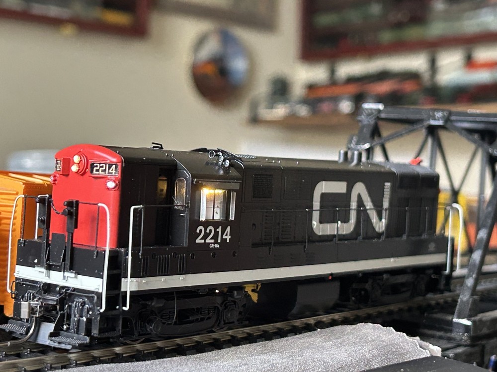 Rapido HO Scale CLC H16-44 Canadian National CN #2214 DCC Sound NIB 44536