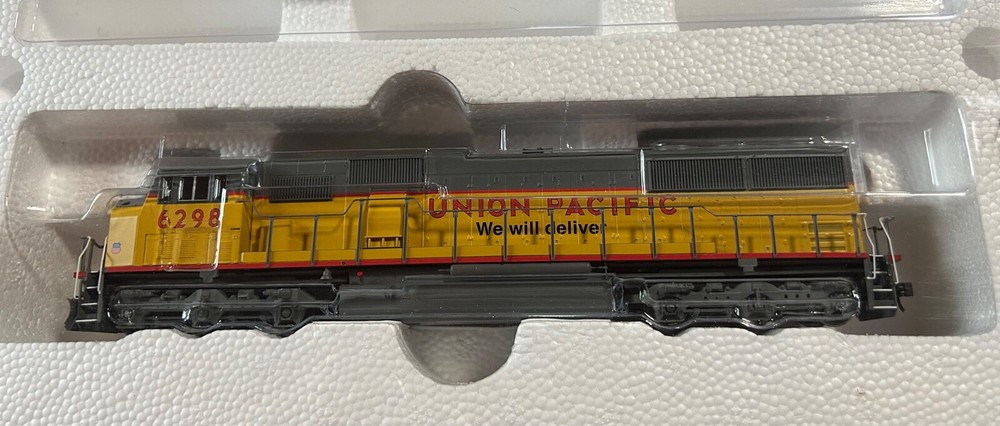 walthers mainline emd sd60m locomotive union pacific 6298 910-9721