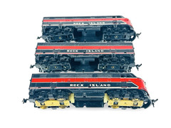Vintage Marx HO EMD F-3 A-B-A Rock Island Diesel Locomotive Set