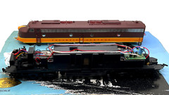 HO LIFE LIKE PROTO 2000 8712 E8/E9 ILLINOIS CENTRAL IC # 4025