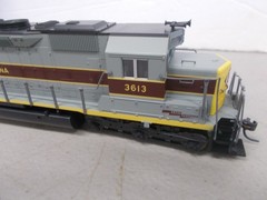 KATO # 37-1704~ ERIE LACKAWANNA SD45 POWERED LOCOMOTIVE 3613 W/DCC PLUG~HO SCALE