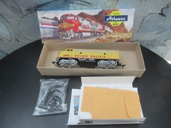Athearn HO Union Pacific 1468 DC LOCOMOTIVE