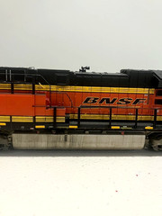 Scaletrains Rivet Counter BNSF GE ET44C4 Custom Weathered #3764 DCC w/Sound
