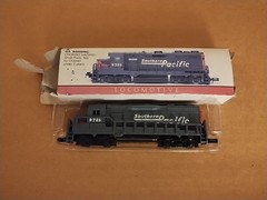 High Speed 418 N-Scale Southern Pacific **Dummy** Locomotive #9725