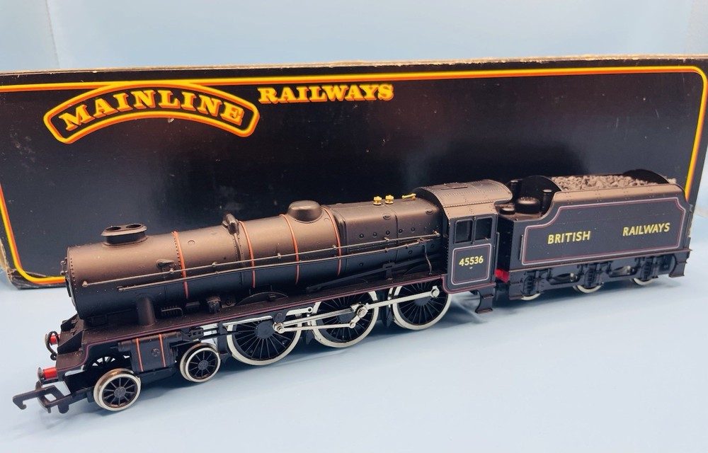 Mainline OO Gauge 4-6-0 Rebuilt Patriot Class 6P Locomotive, BR Black, LNIB