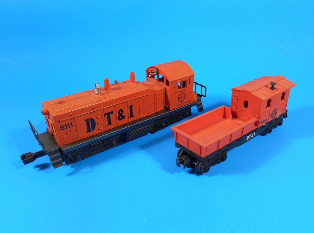Lionel 8111 DT&I Diesel Locomotive With 9025 Caboose