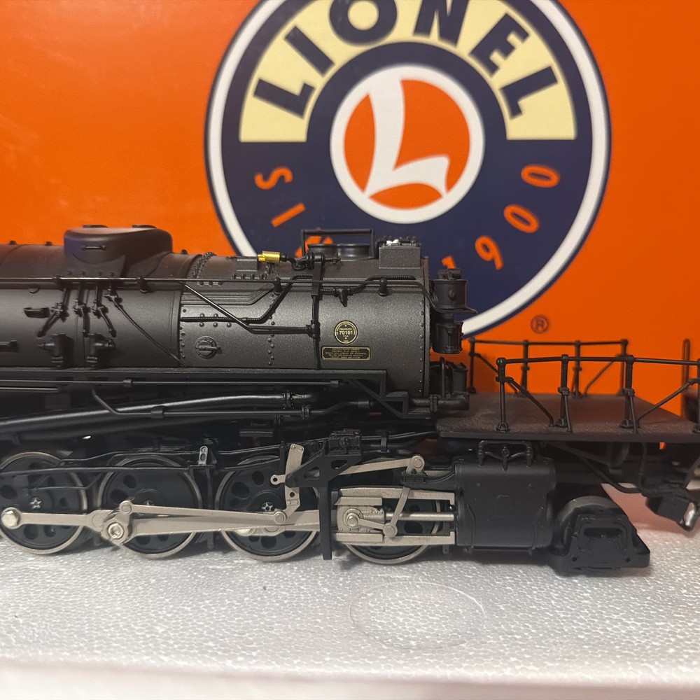 Lionel 38071 Southern Pacific 4-8-8-2 AC-12 Cab Forward Steam Engine O-Gauge LN