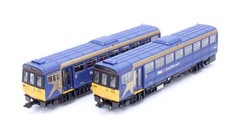 Dapol 2D-142-009D N Gauge Class 142 070 First Great Western Blue/Gold DCC-Fitted