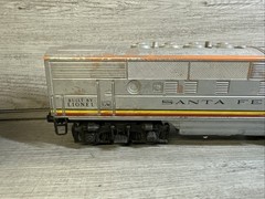 Lionel O Gauge #2243 Santa Fe Diesel Locomotive F3B Untested Parts Of Repair