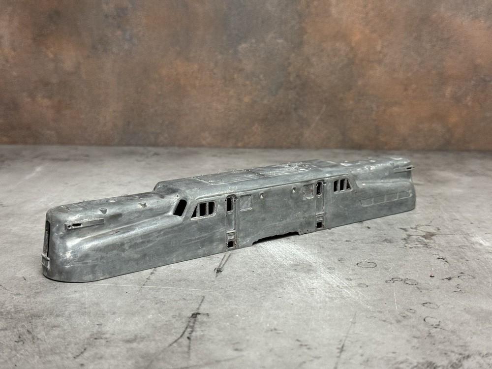 Vintage Penn Line Metal GG1 Locomotive Shell HO Scale