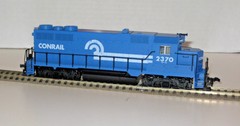 KATO 37-033 HO Scale Conrail EMD GP35 Phase 1a Diesel Engine #2370