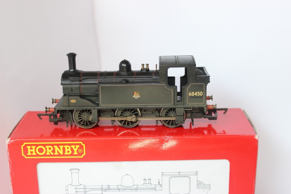 Hornby R2324 BR 0-6-0T Class J83 Steam Loco Factory Weathered – Boxed, US Seller