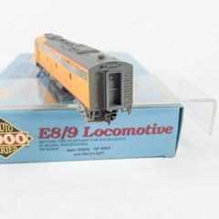 Proto 2000 HO Scale Union Pacific UP #954 E8/9 Diesel Locomotive DC 30825
