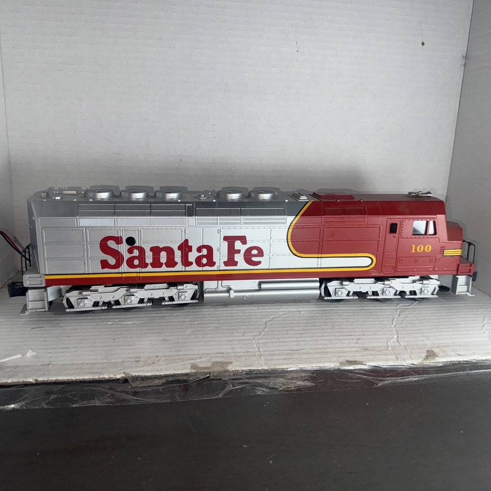 Williams O Gauge FP45 Santa Fe Diesel Locomotive #100 For Train Set Layout