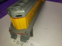 SD9 SHELL ONLY UNION PACIFIC 457 ATHEARN HO SCALE 3826 NO LENSES