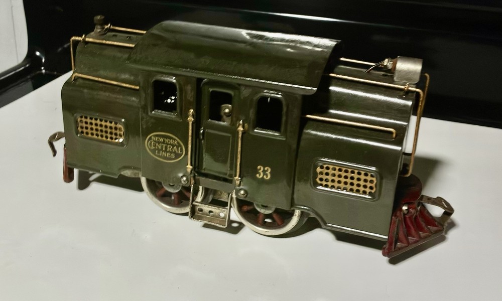 Lionel Standard Gauge Prewar 33 Center Cab Electric Locomotive – Untested