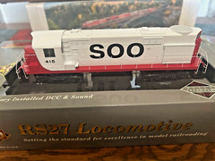 SOO LINE RS27 LOW HOOD ROAD SWITCHER LOCO DCC / “QUANTUM SOUND” HO Scale NEW OOP