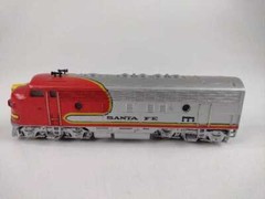 Vintage Sante Fe Diesel Dummy Locomotive – metal body – HO scale – unmarked