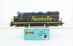 HO Scale Athearn 4205 Santa Fe GP35 Diesel Locomotive #1347