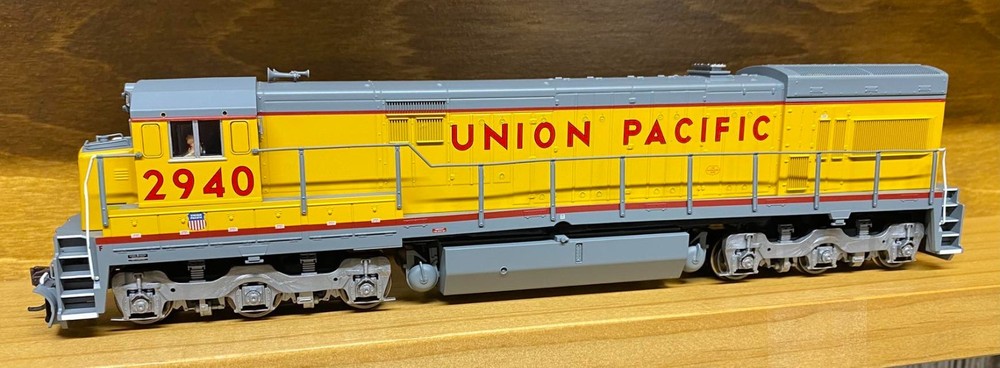 Atlas U30C Union Pacific #2940 HO Scale OUT OF PRODUCTION!