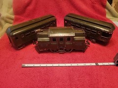 LIONEL NO. 33 NYCL LOCOMOTIVE ENGINE 0-4-0 STANDARD GAUGE W/PULLMAN CARS Vtg USA
