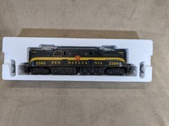 Williams 41702 O Pennsylvania Railroad GG-1 Electric Locomotive #2360 MT/Box