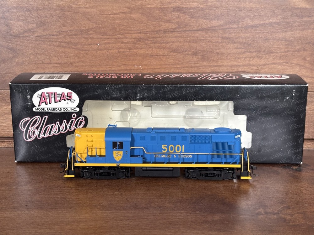 Atlas Classics HO Delaware and Hudson Alco RS-11 Locomotive Road #5001 Runs Okay