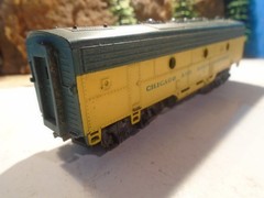HO SCALE CHICAGO AND NORTH WESTERN DUMMY DIESEL B UNIT 5-108-1-5