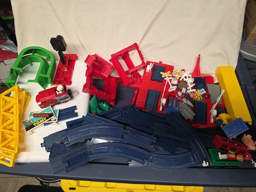 TOMY Train Large Lot Parts – Cars And Tracks