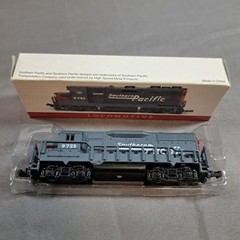 Southern Pacific Locomotive 9725 New Never Used Still in box 4″ N Scale