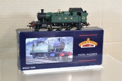BACHMANN 32-127A RE NUMBERED GWR 2-6-2 CLASS 45XX PRAIRIE TANK LOCOMOTIVE 4512