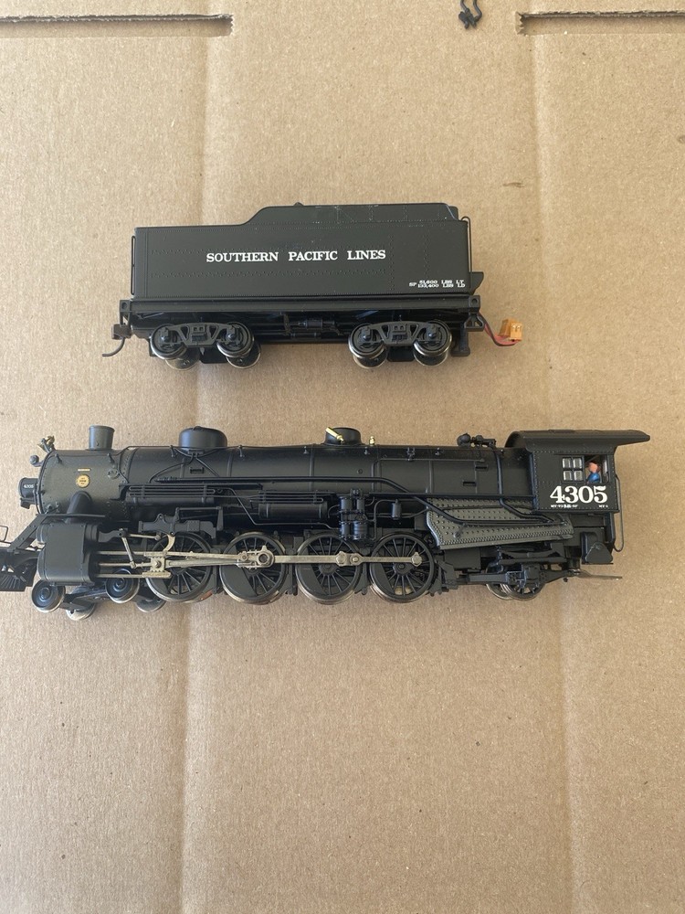 Bachmann Spectrum Ho USRA Light 4-8-2 Southern Pacific