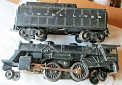 VINTAGE LIONEL 2034 DIECAST STEAM LOCOMOTIVE 2-4-2 & PLASTIC 6026T TENDER, USED