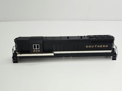 Proto 2000 – HO – SD9 Southern Locomotive #202 – Shell Only