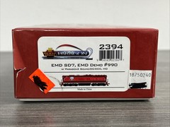 Broadway Limited HO #2394 EMD SD7 Locomotive EMD Demo #990 w/DCC & Snd NIB – CC