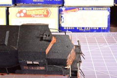 SHELL Rio Grande SD45 Metal Railings, Cab Insert, attempted weathering ?