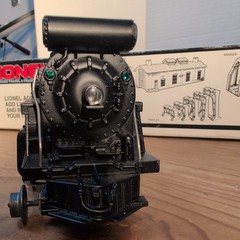Lionel 8615 4-4-2 Locomotive & New York Central Tender, with crew open box