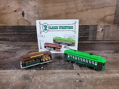 2 HO Scale Train Classic Streetcars Powell & Mason #4 and Desire Street #463
